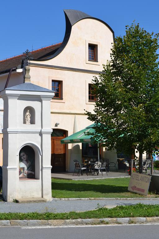 Hotel Anton Telč Exteriör bild